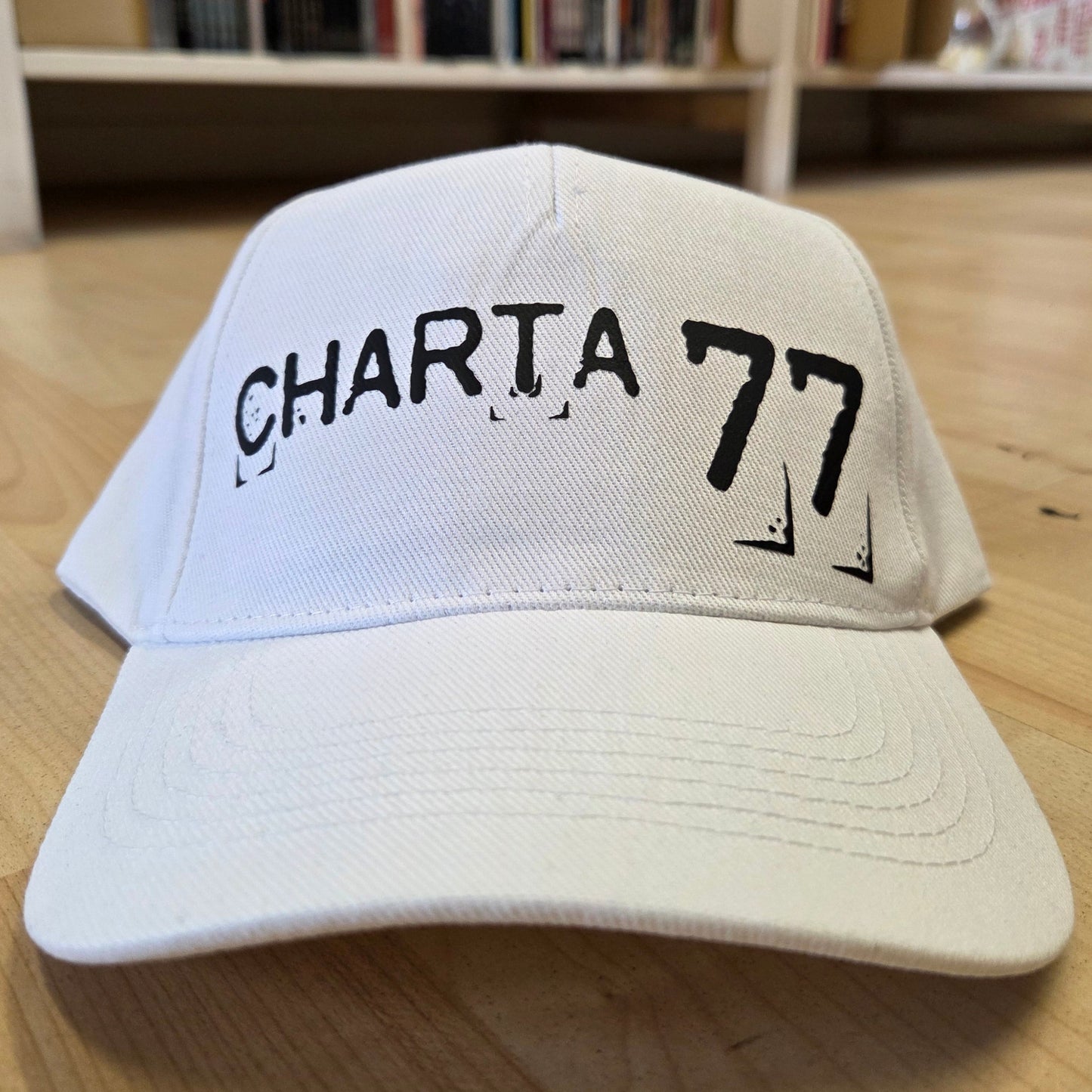 Charta 77 - Nya loggan (svart) (Keps)