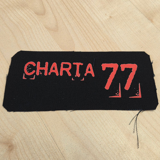 Charta 77 - Nya loggan (röd) (tygpatch)